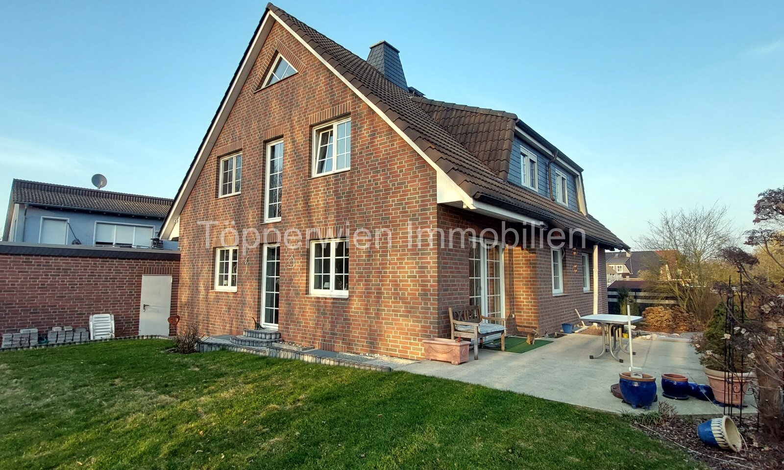 Modernes Haus mit 277 m² Wohnfläche und individueller Nutzung Modernes Haus mit 277 m² Wohnfläche und individueller Nutzung